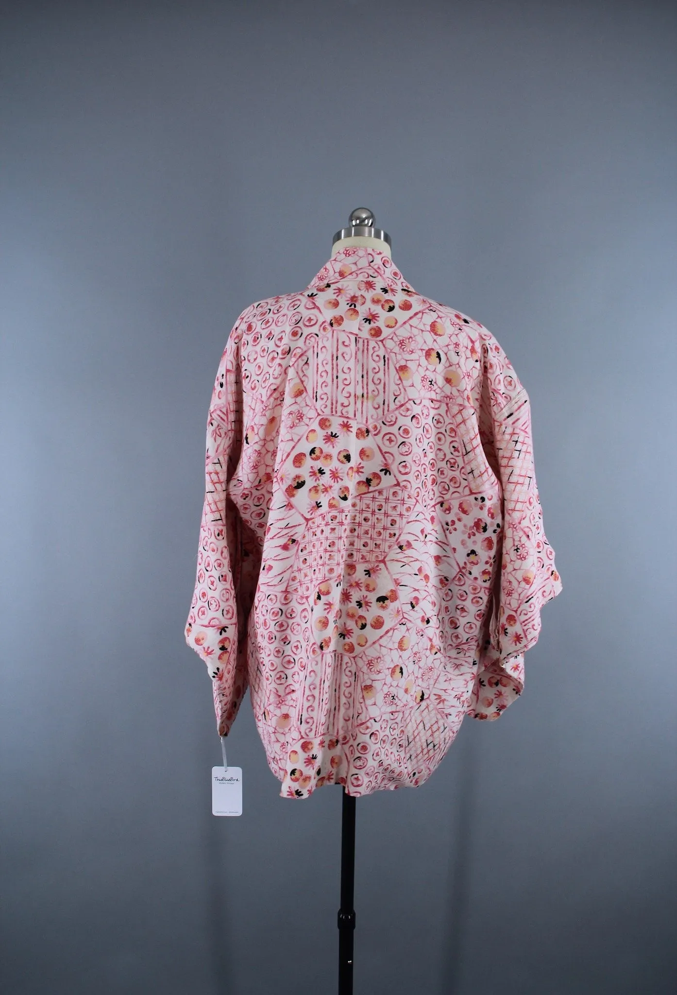 1950s Vintage Haori Kimono Jacket in White and Pink Floral Print