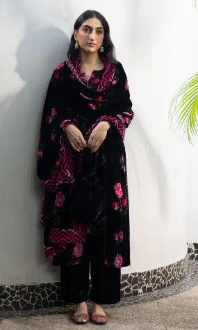 Bareen floral Black velvet straight kurta with velvet palazzo and shawl - Set of 3