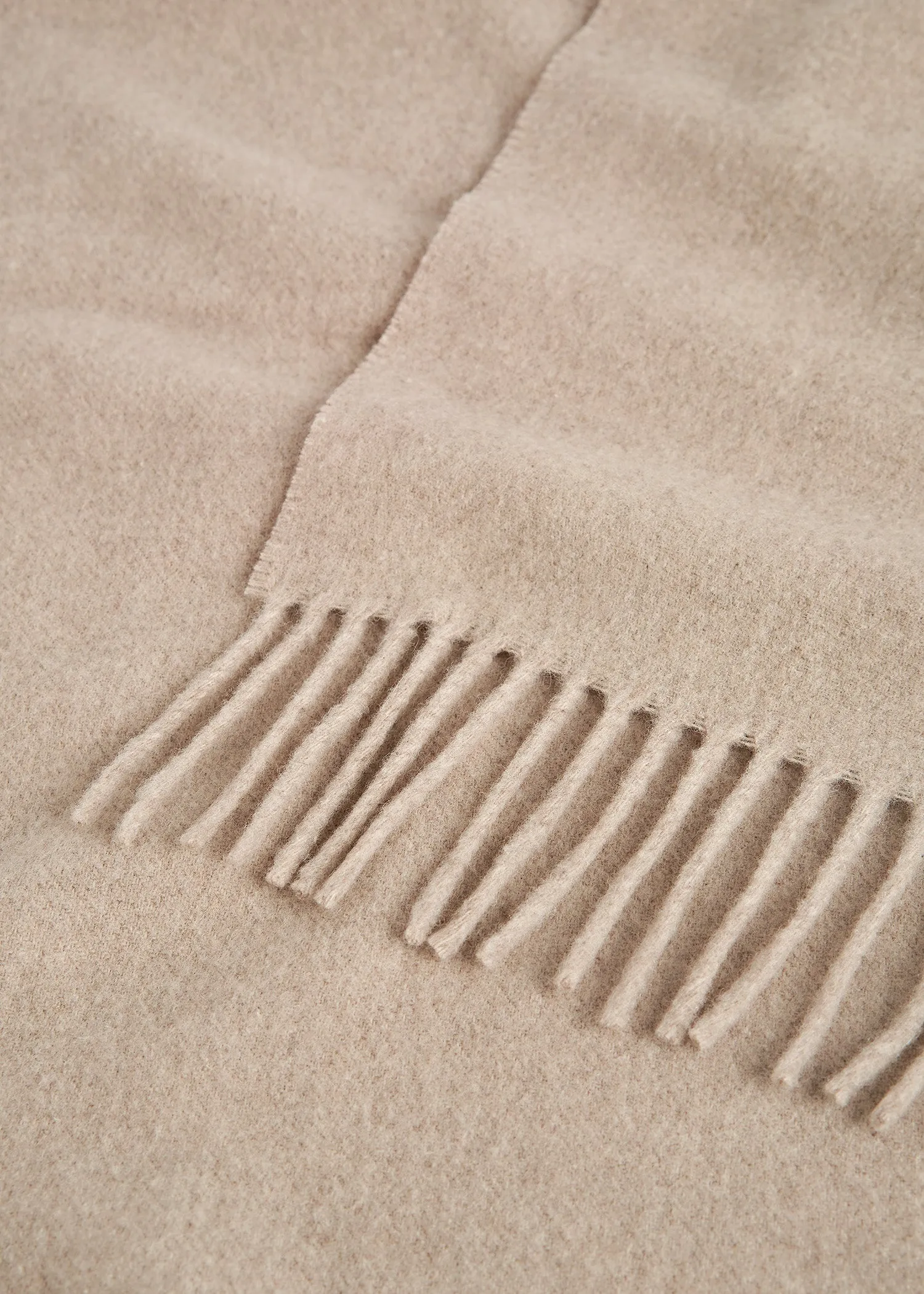 Classic wool scarf light beige mélange