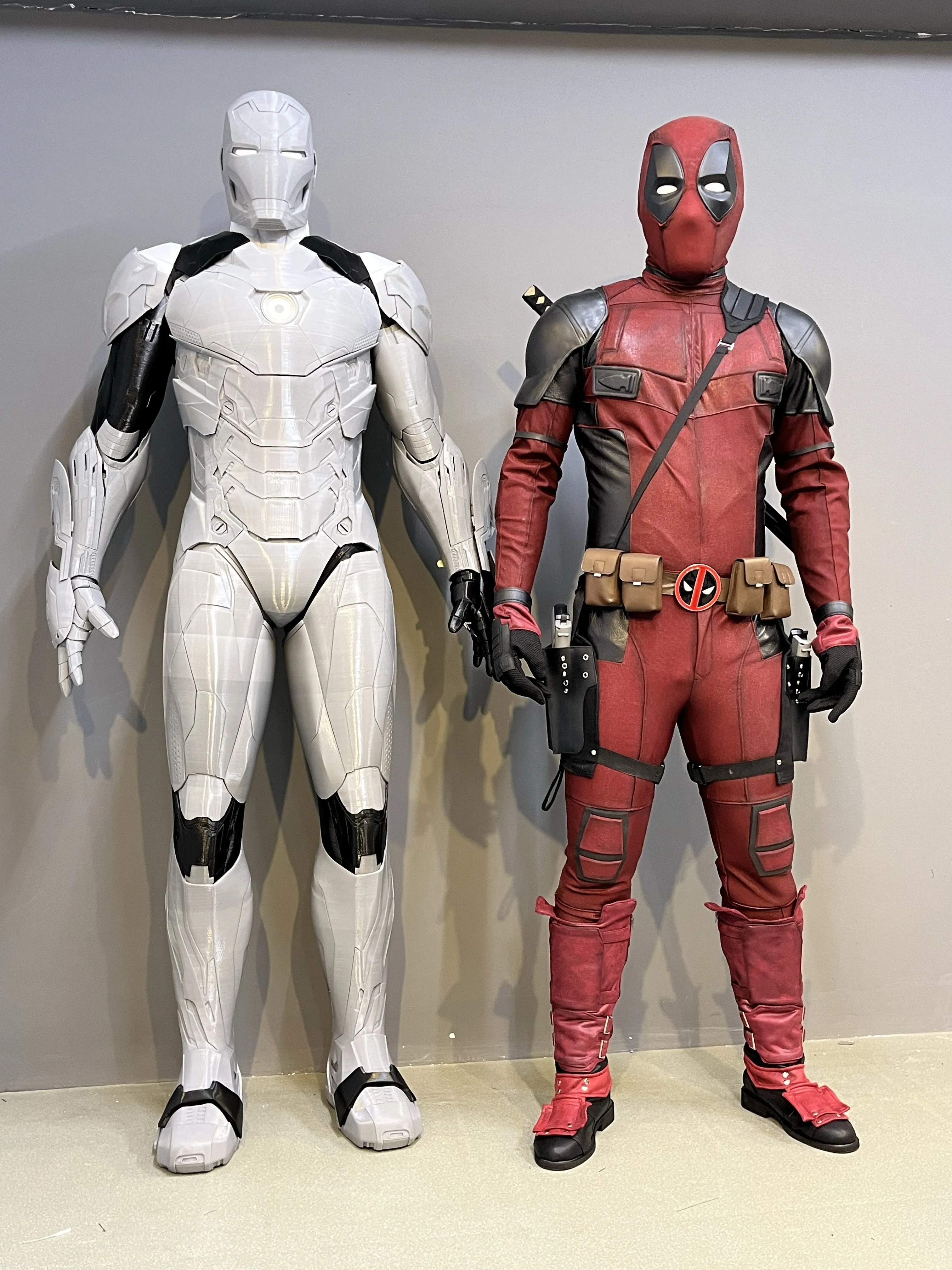 Deadpool Cosplay 2 Costume Movie Accurate and Made to Measure