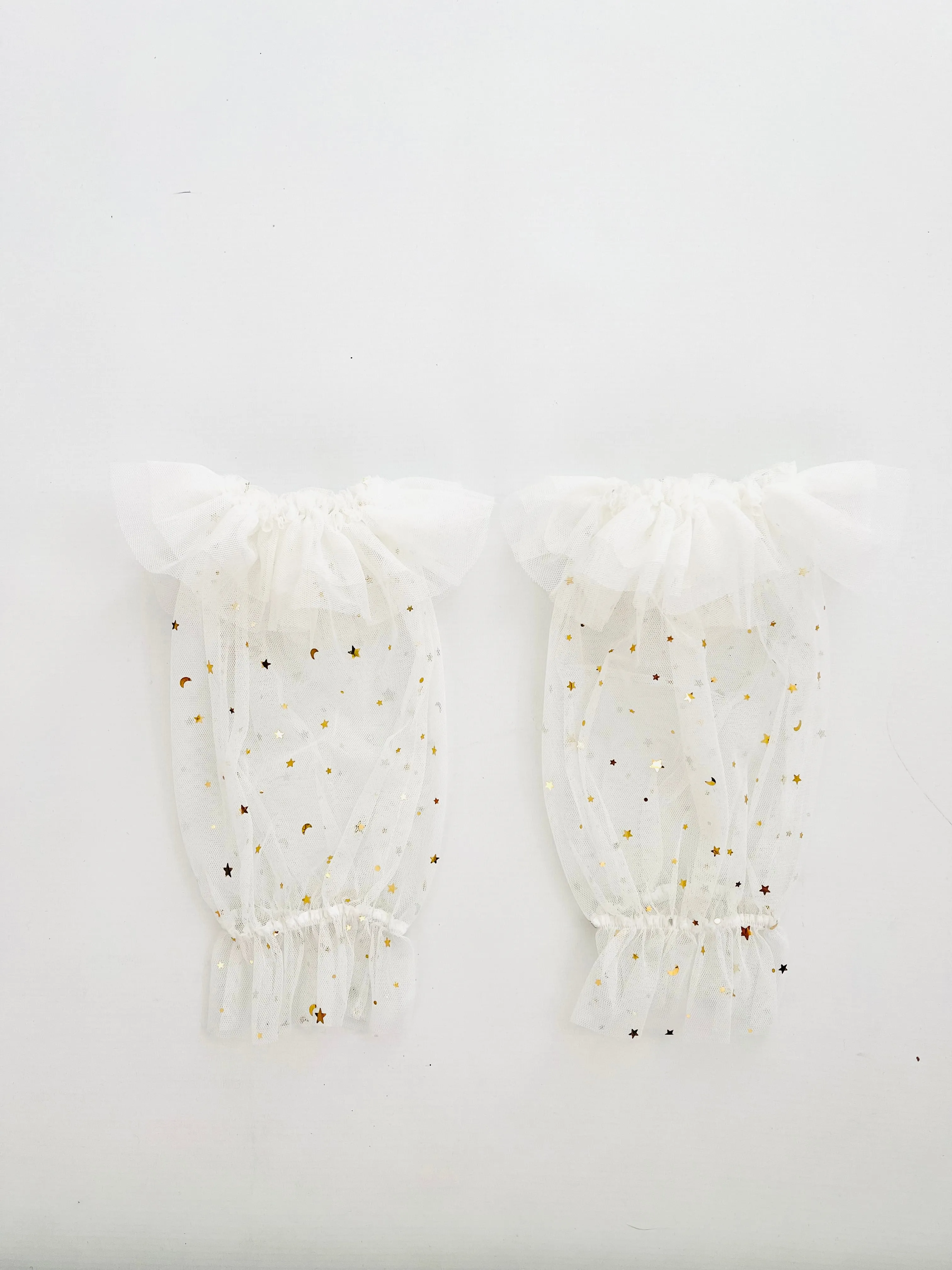 DOLLY® STARS & MOON ⭐️ 🌙 'RUFFLE YOUR LIMBS' GLOVES/ LEGGINGS white