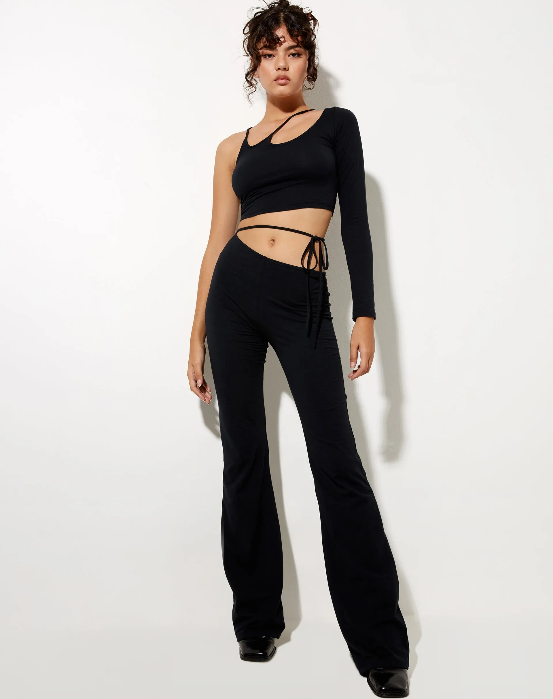 Eda Flare Trouser in Black