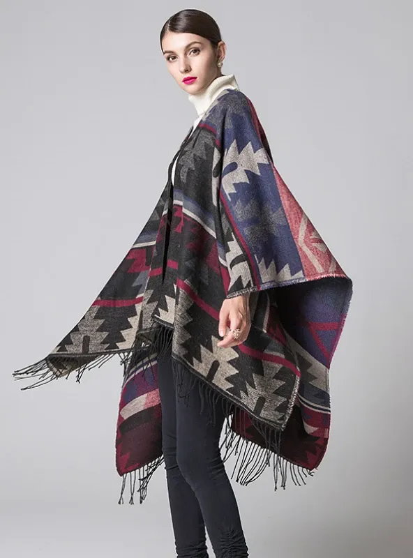 GEOMETRIC RHOMBIC LENGTHENED CAPE WITH SPLIT SHAWL