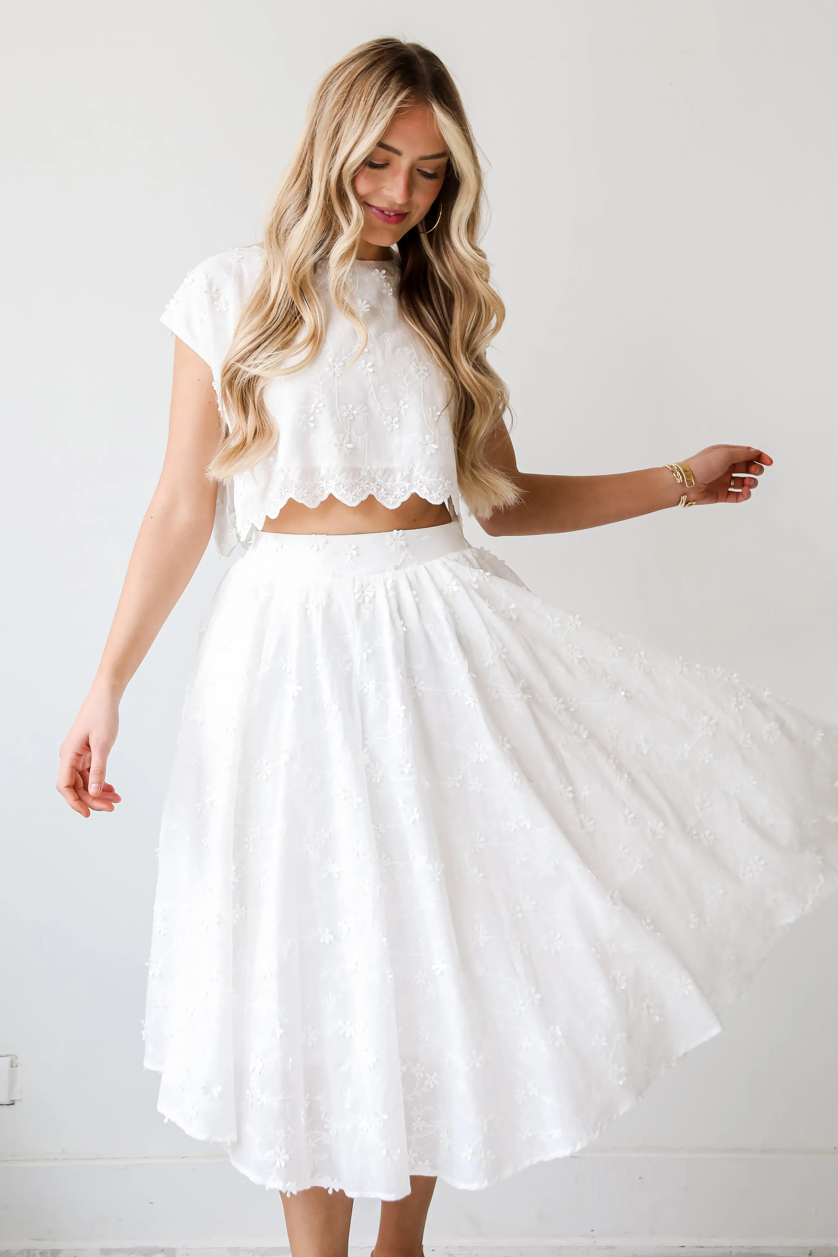 Graceful Entrance White Floral Midi Skirt