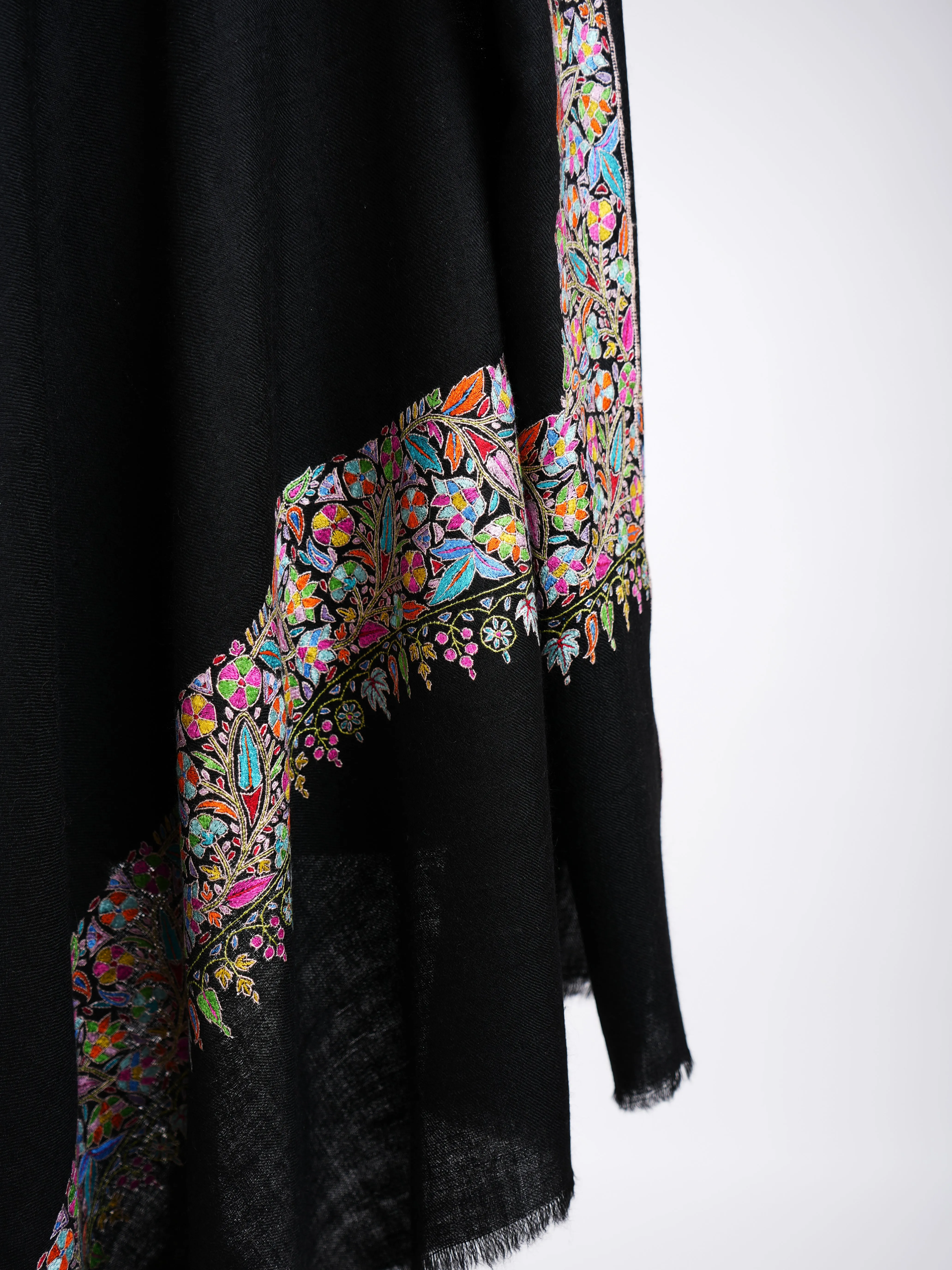 Handmade Indian Pure Pashmina Black Shawls