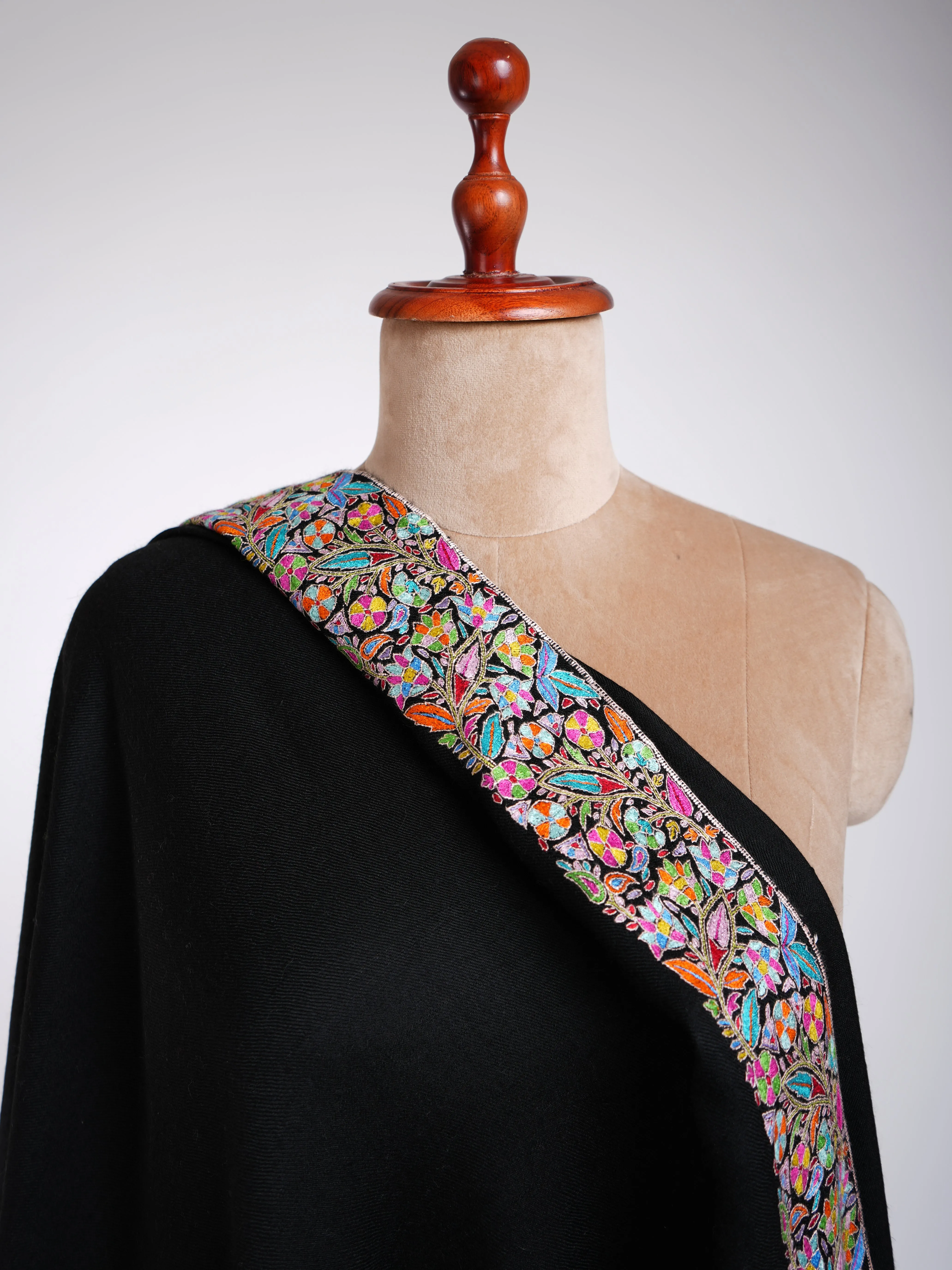 Handmade Indian Pure Pashmina Black Shawls