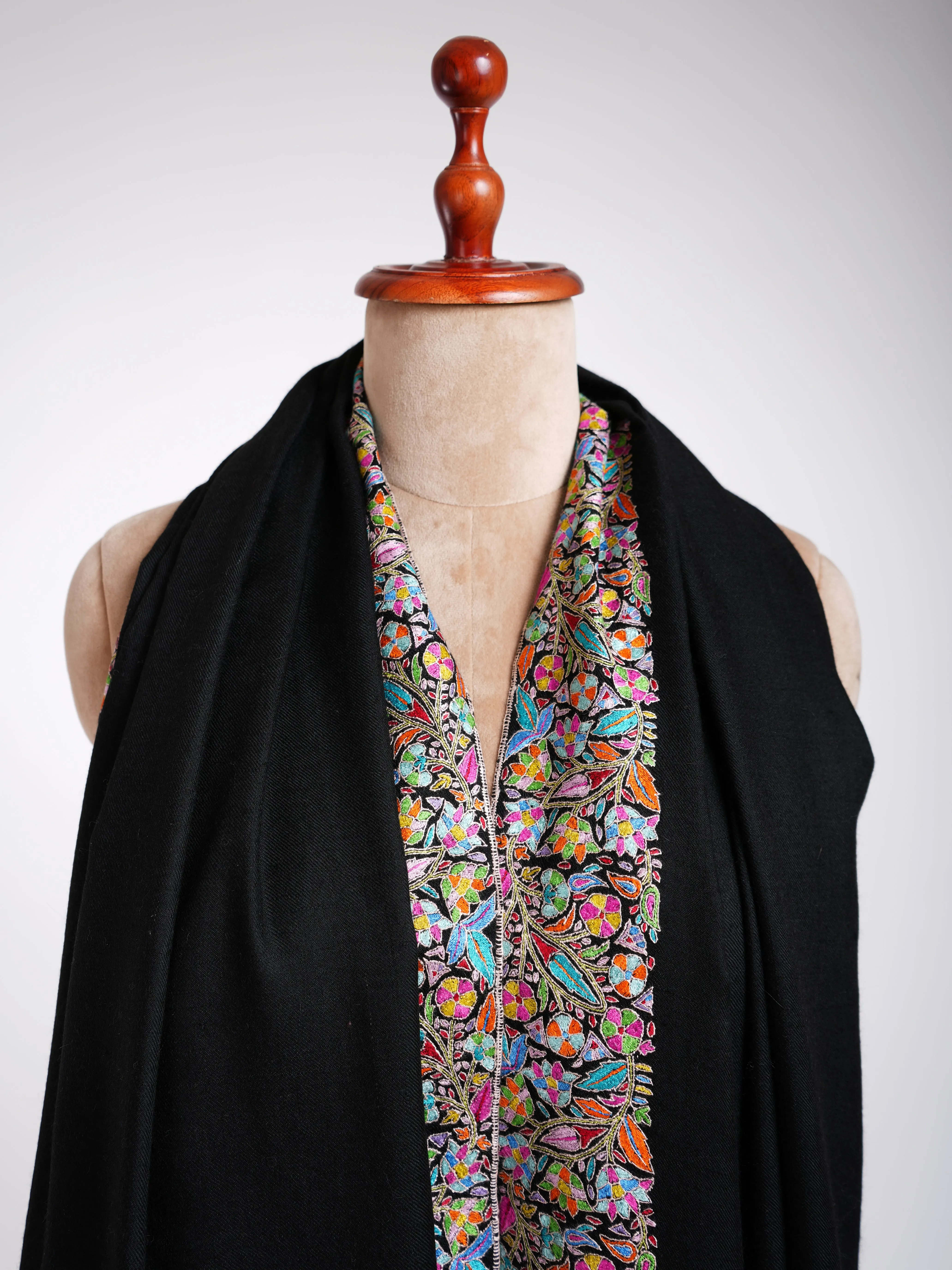 Handmade Indian Pure Pashmina Black Shawls