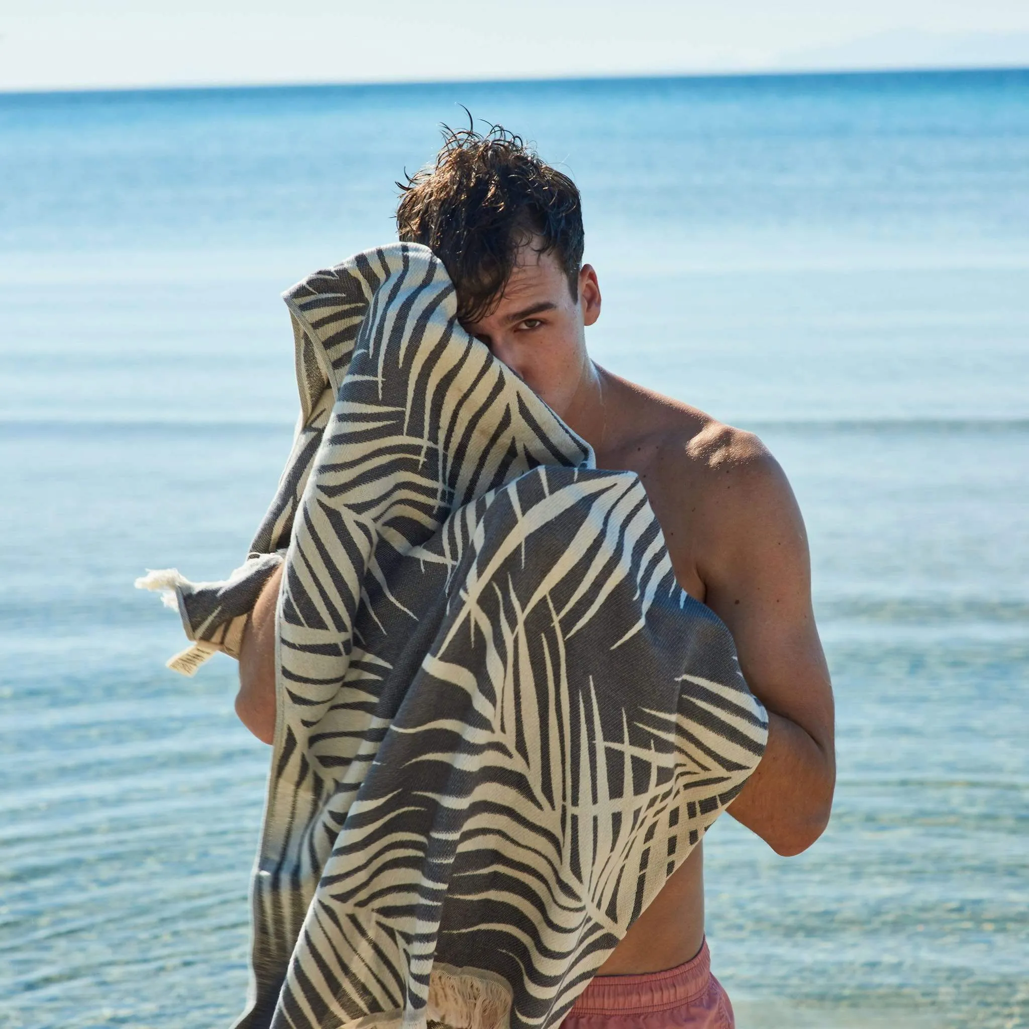 Palm Springs Grey | Feather Beach Towel