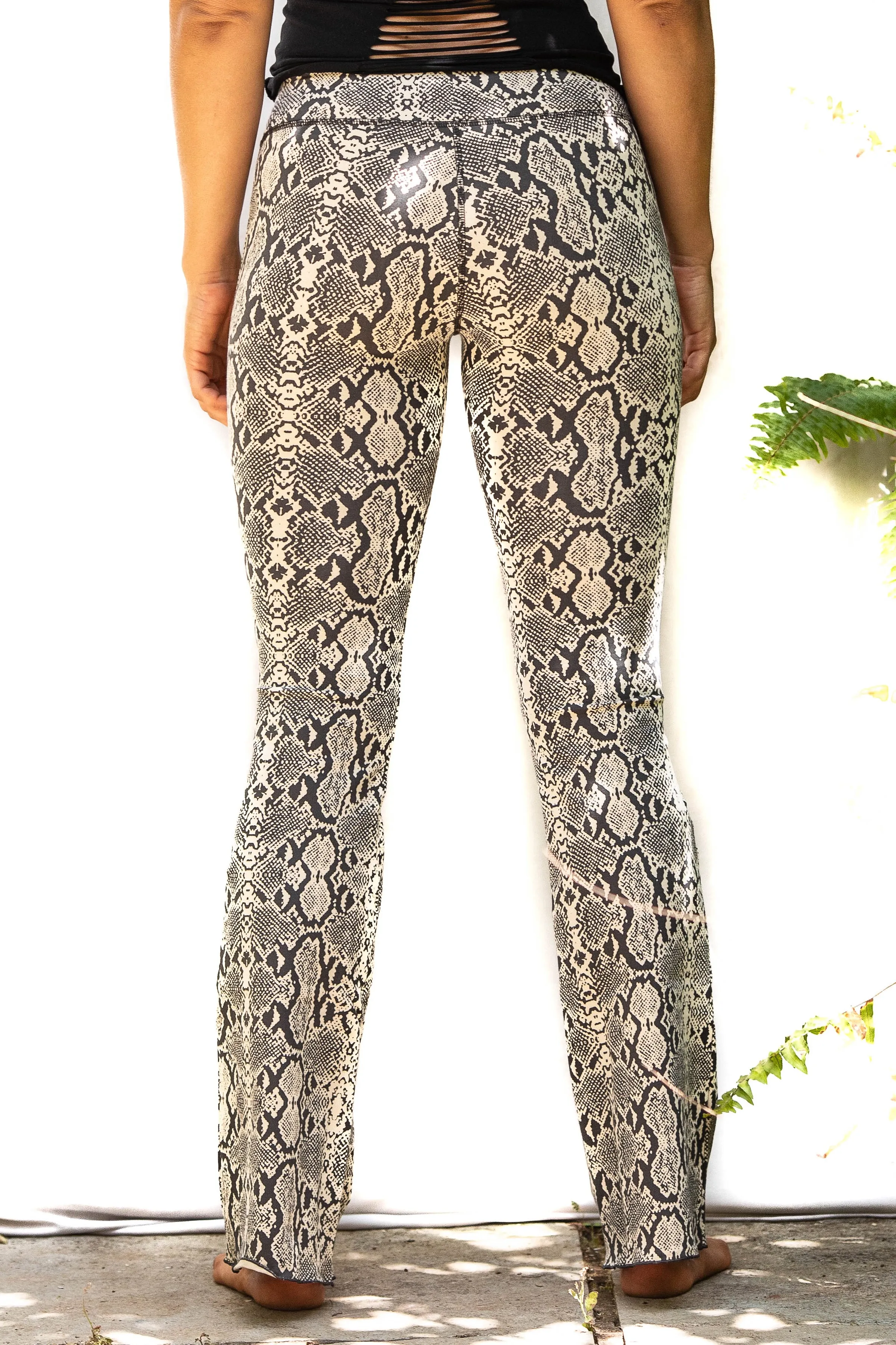 Snake Flares - Cream Brown