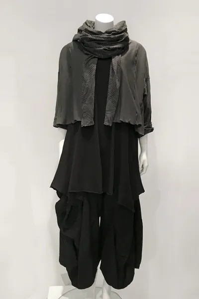 Tahiti Top in Black Tokyo